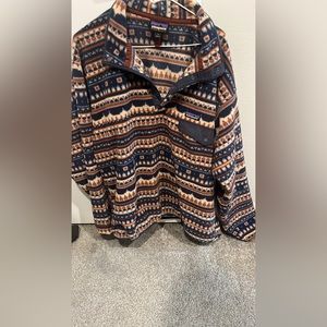 Patagonia pull over